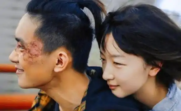 易烊千玺周冬雨吻戏易烊千玺周冬雨再度合作