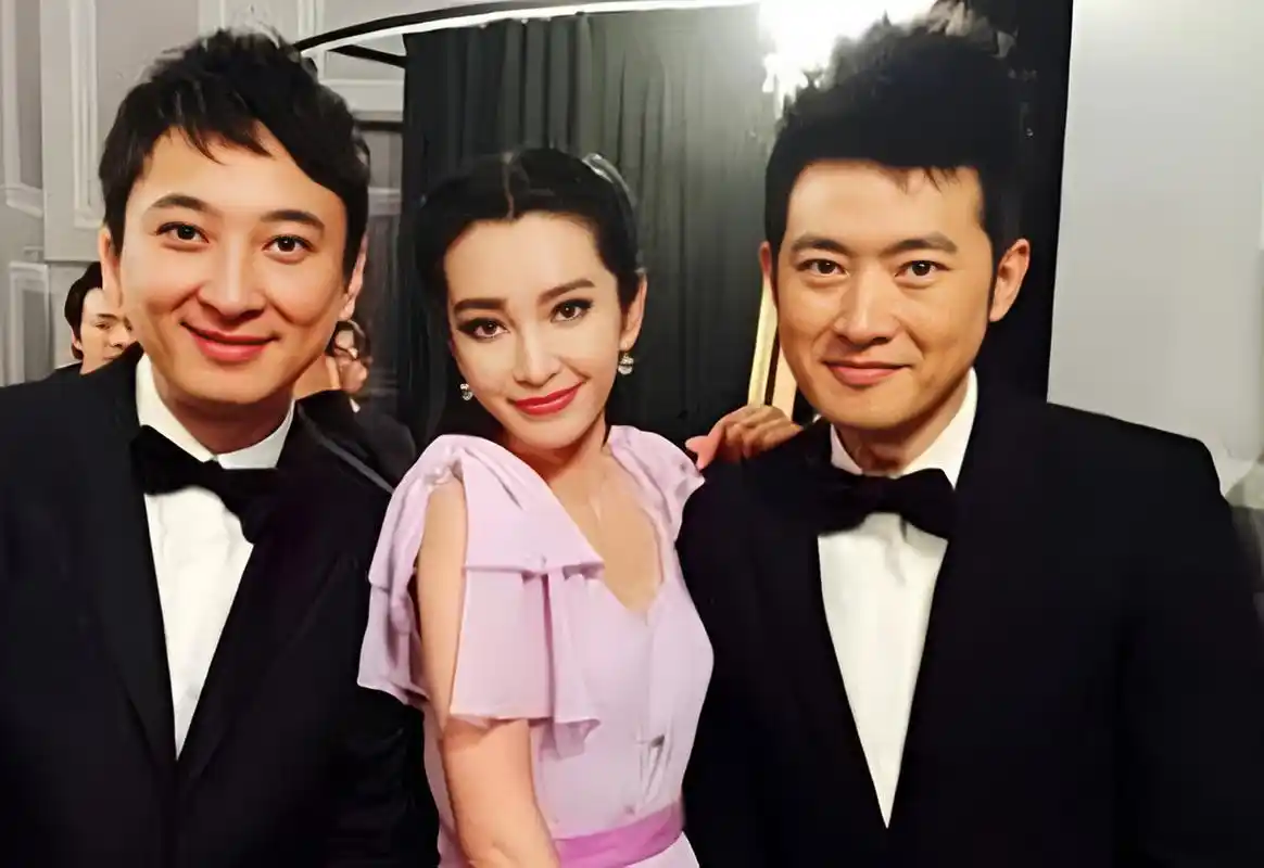 1995年,李冰冰在任泉耳边轻声说:"跟我去广州拿代言费,26万现金,我一