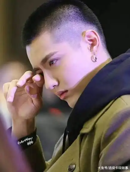 吴彦祖堪称"寸头界"的鼻祖! 胡歌简直不得了, 不过他的寸头更帅