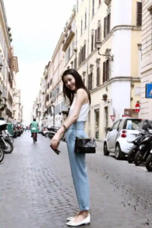 隔着屏幕,高圆圆都能让人感受到她的少女感,真实不做作的女人味