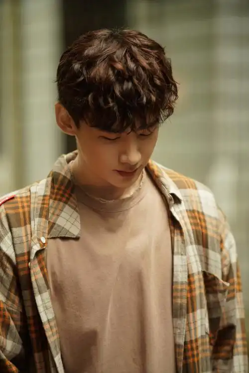 白敬亭八零九零##白敬亭过三爽