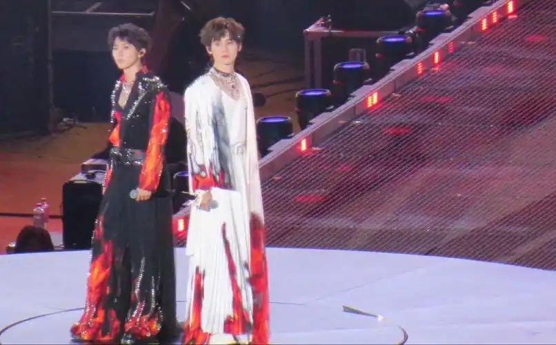 马嘉祺张真源《以灰之名》