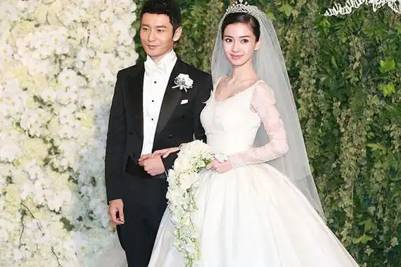 黄晓明和angelababy婚礼