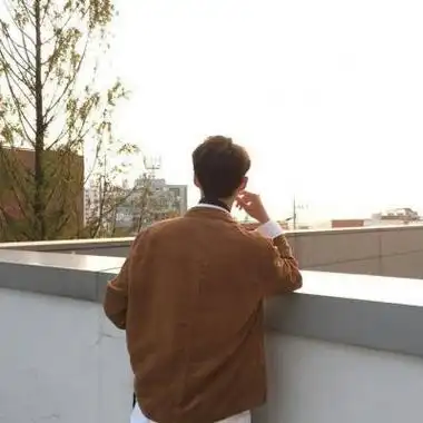 唯美男生背影qq头像2021最新版本