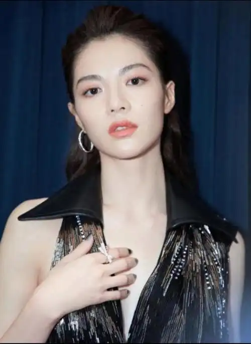 "钟楚曦"背后的故事