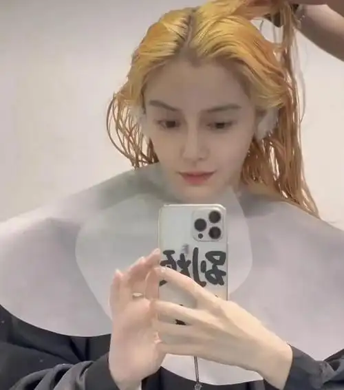 angelababy晒染发vlog,染了头发的baby好美,元气美少女上线