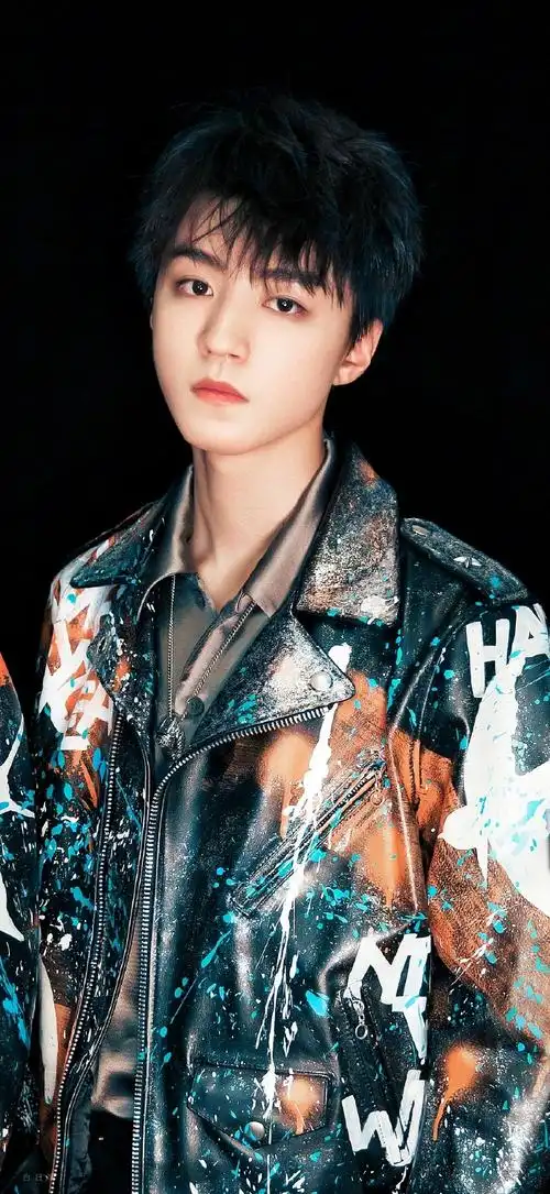 陪王俊凯奔赴每一个十年