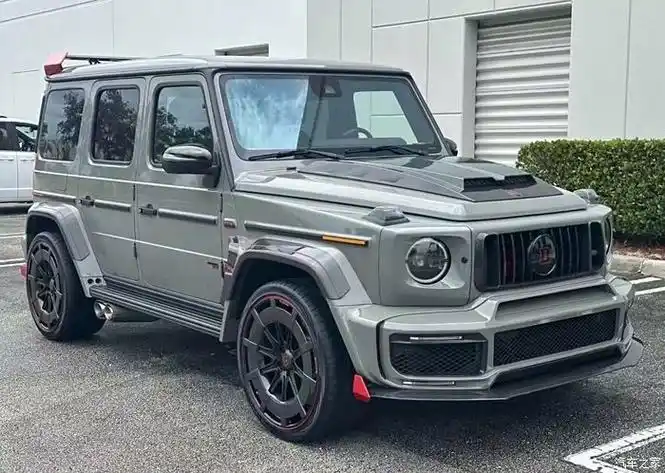 奔驰大g升级巴博斯火箭版形态! 干碳材质