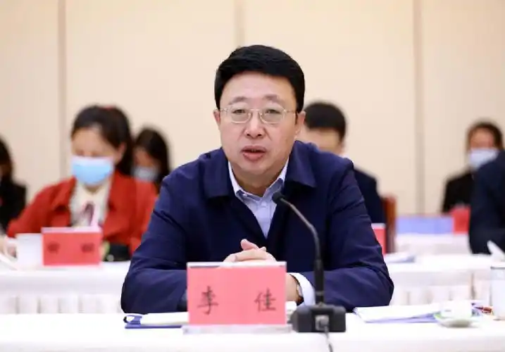 中央第十四督导组长李佳到省法院督导队伍教育整顿工作