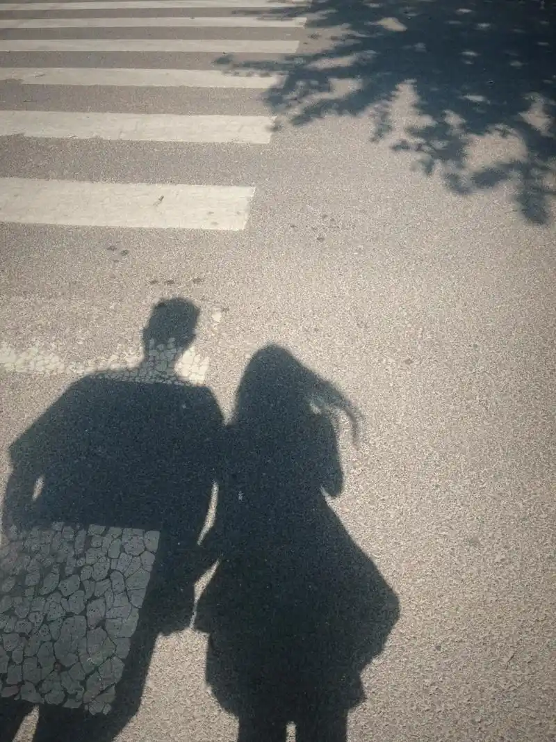 网恋奔现 #日常碎片07 #情侣 最喜欢你叫我宝宝啦 - 抖音