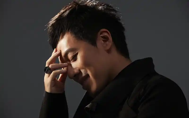 【张宇典藏】六届channel v华语榜中榜99歌曲奖 雨一直下 - 张宇_哔哩