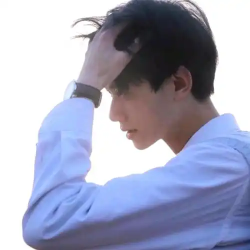 2020最火帅气男生干净头像