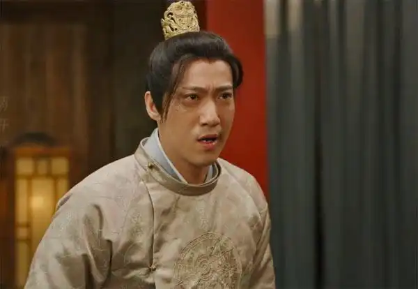 常远《李茂扮太子》剧照他演的电影有:《茶王》(刘思涵),《一路向前》