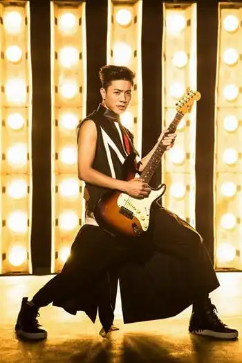 韦礼安人气飙涨 成游戏代言人登"宅男巅峰"