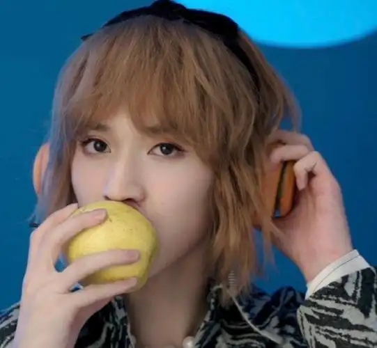 时代少年团全员女装,马嘉祺可爱,宋亚轩魅惑,他最惊艳_手机搜狐网