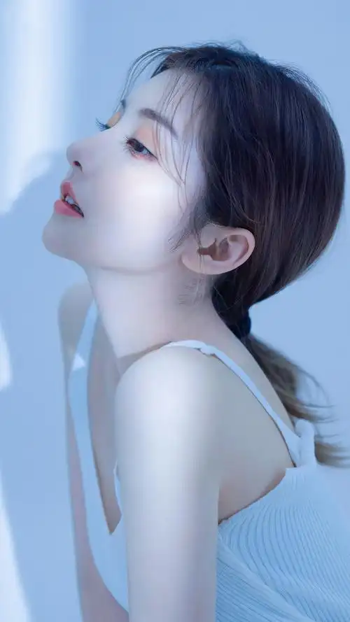 2021-04-25浏览:(1459)标签:格式:jpg热门壁纸标签郭禹晗江亦祺曲面屏