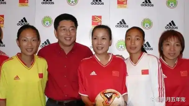 事实证明,58岁定居澳洲生活的田震夫妇,早已走上了另一条大道