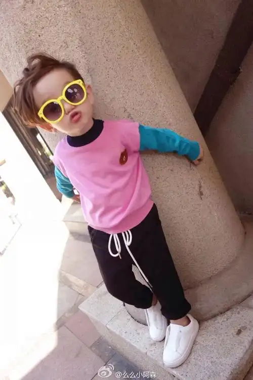 《放开我北鼻》的中美混血宝宝,马天宇的儿砸萌娃jackson周嘉诚,帅气