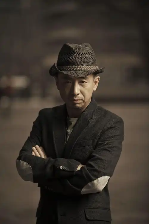 范雷(国家一级男演员)_尚可名片