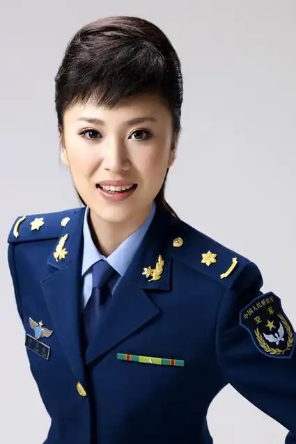 伊泓远写真图片