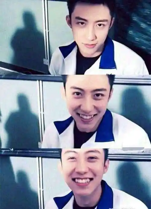 黄景瑜是该减肥了出道前没这么胖20岁时颜值惊艳