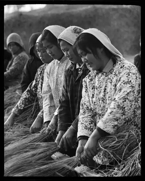 50年前的中国老照片,难以想象只是半个世纪前的影像!