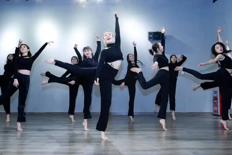 超炫的流行舞爵士舞视频