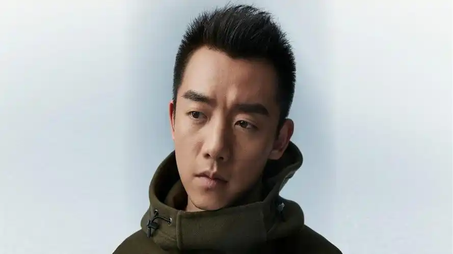 内地明星郑恺明星风尚壁纸4