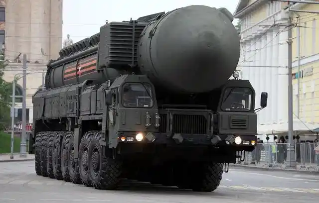 暴力美学俄罗斯核力量的底牌rs24白杨洲际弹道导弹