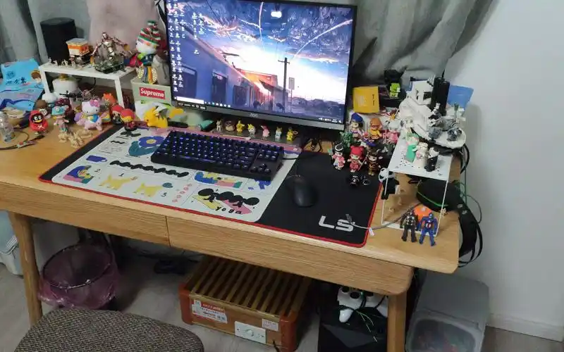 我的电脑桌桌面摆放