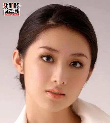 涂黎曼是刘亦菲表妹吗? 刘亦菲表妹是涂黎曼系谣言