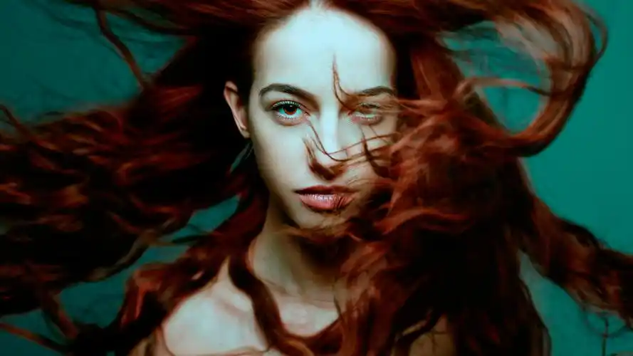 精选欧美金发女郎个性非主流美女桌面壁纸高清大图预览1920x1080_美女