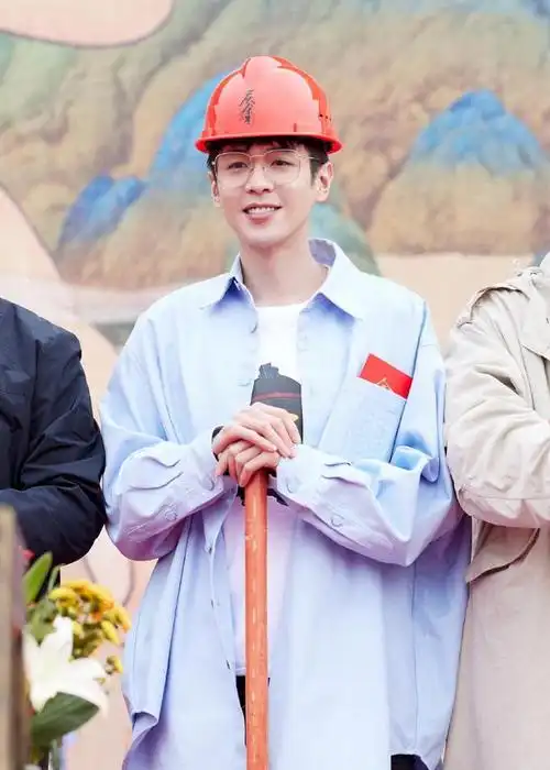 拍第2季粉丝功不可没|李沁|郭麒麟|李小冉|演员阵容_网易订阅