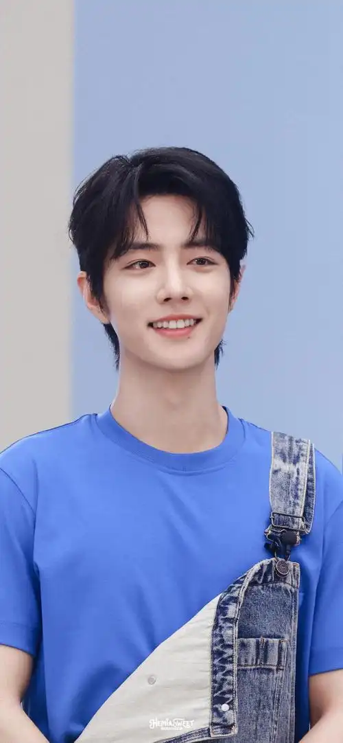 肖战##肖战终于穿背带裤了##肖战rio全球品牌代言人