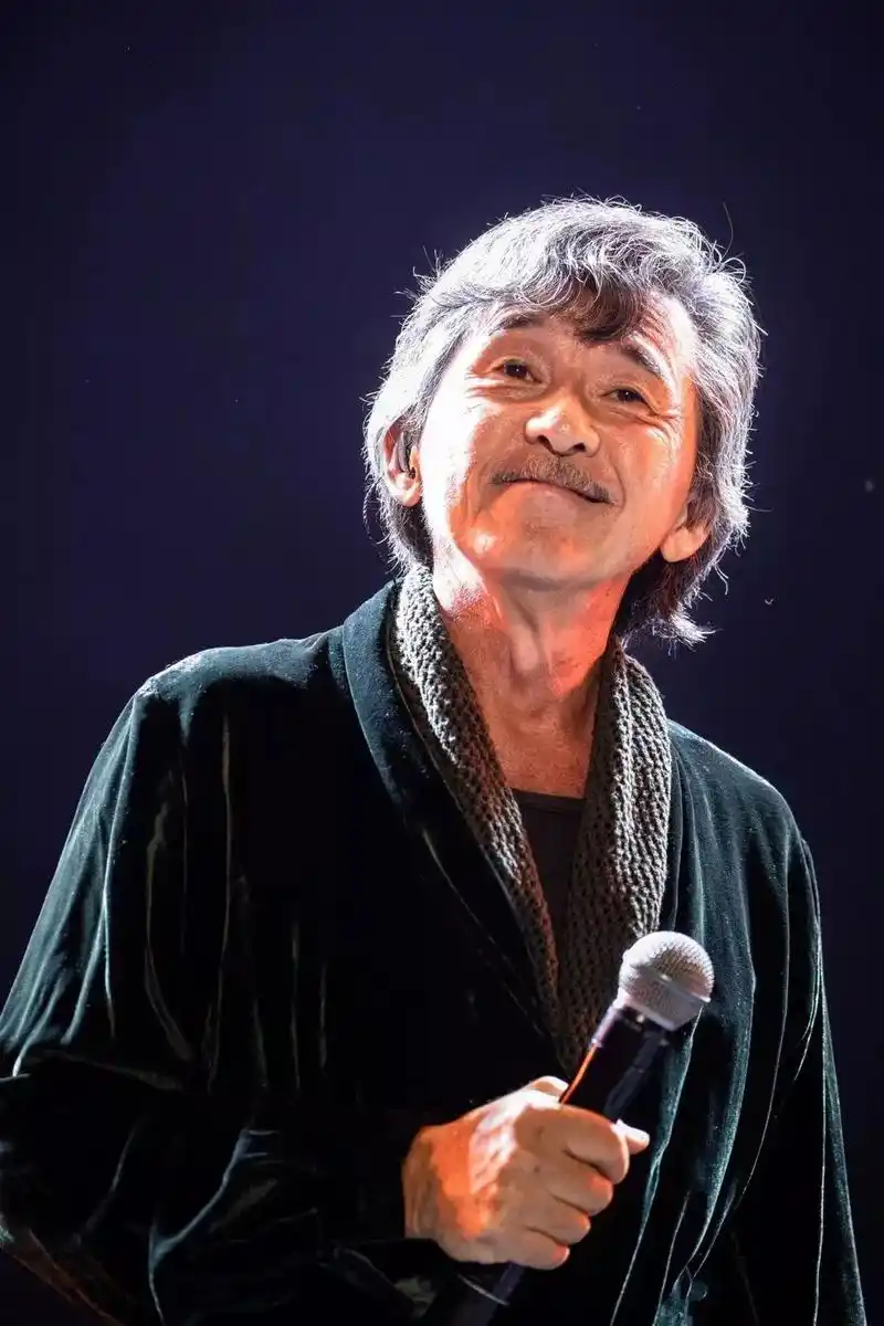 近期最97的老牌男港星 柒拾几仲系铁肺 #传奇人物 #林子祥 - 抖音