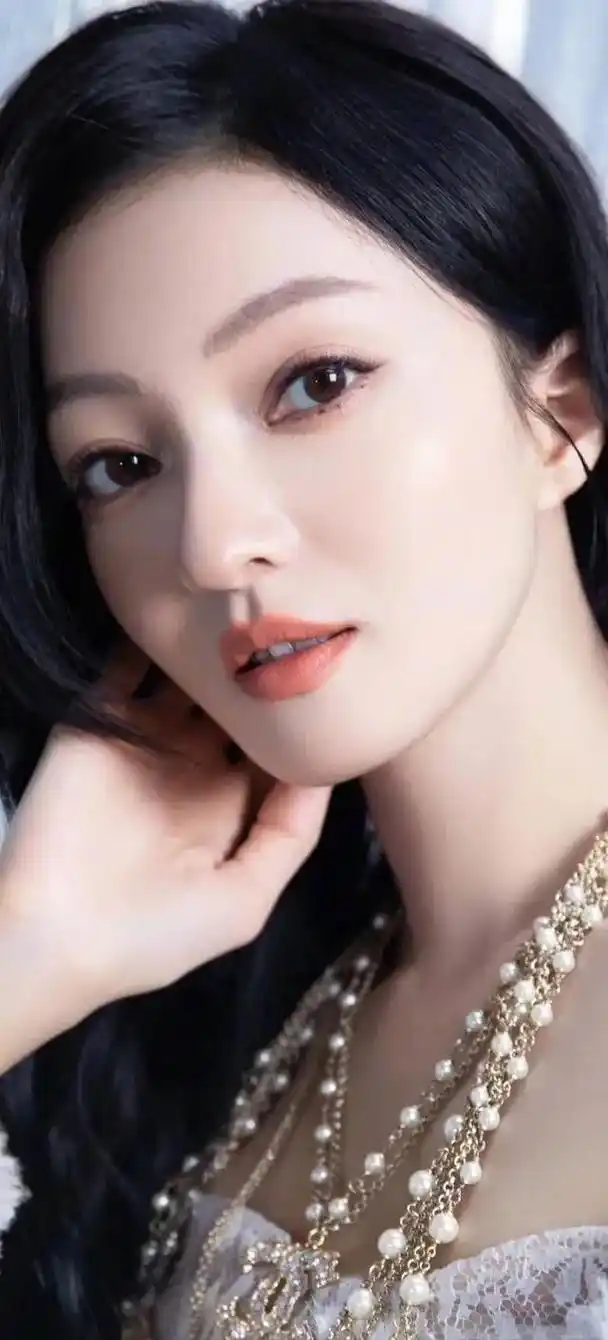 张韶涵清纯甜美.#天生丽质 #美丽俏佳人 #养眼 - 抖音