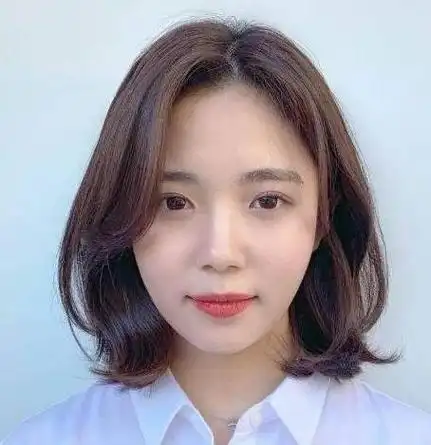 短发图片女2022新款减龄烫发,气质最佳的短发发型