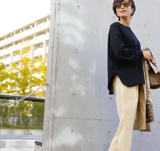 这才是40女性该有的穿搭简约大方40这么穿高级感就有了