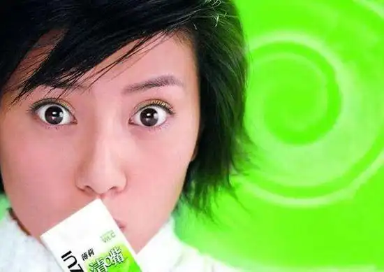 高圆圆"清嘴女孩"广告