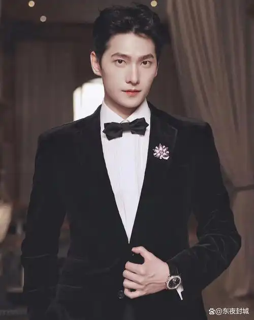 杨洋杨颖都曾出演过《微微一笑很倾城》,但是播出效果却完全不同