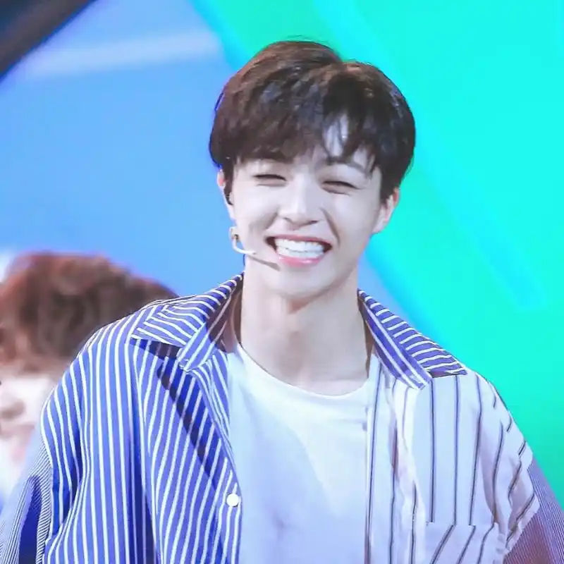 [陈立农][分享]190416 陈立农超甜笑容合集来啦!给你治愈超能量!