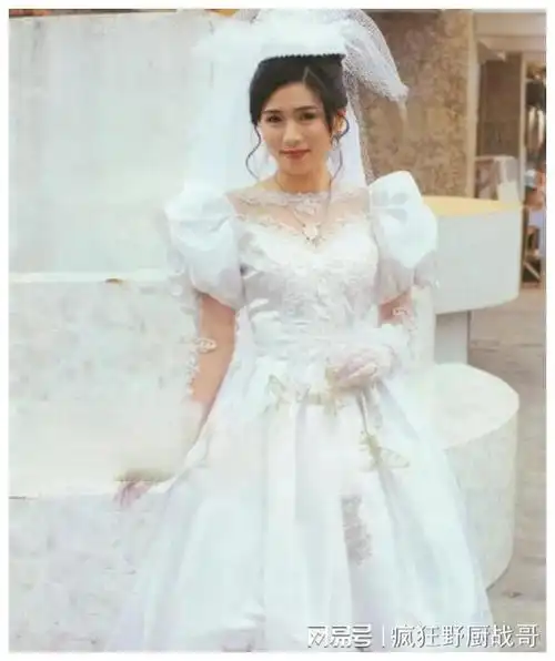 周星驰要娶的女人啥样每部影片都有她的影子罗天使罗慧娟