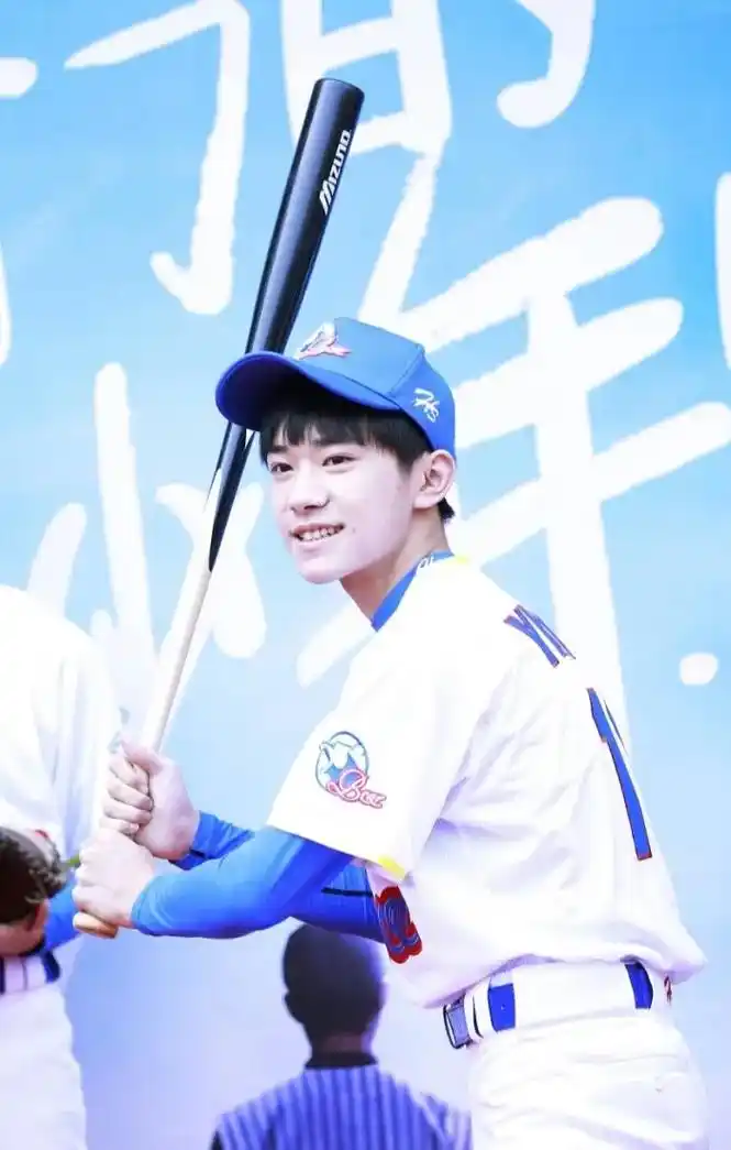 我们的少年时代 #尹柯 #易烊千玺 #棒球 #棒球少年 谁 - 抖音