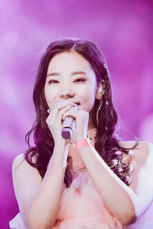 紫宁创造101公演高清图片