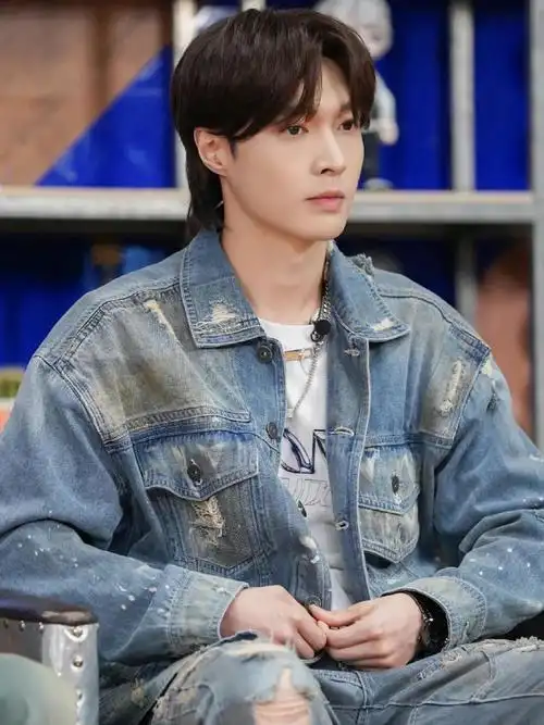 男生好看的长发发型(男明星"长发"造型只服这几位)