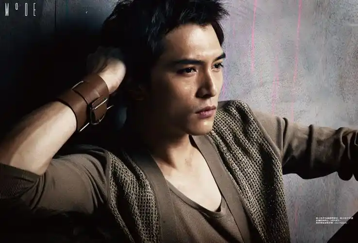 p>邱泽(roy chiu),1981年10月14日出生于台湾省台北市,中国台湾影视