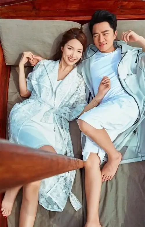 歌手祖蓝个人资料 祖蓝老婆亚男照片 - 歌词译