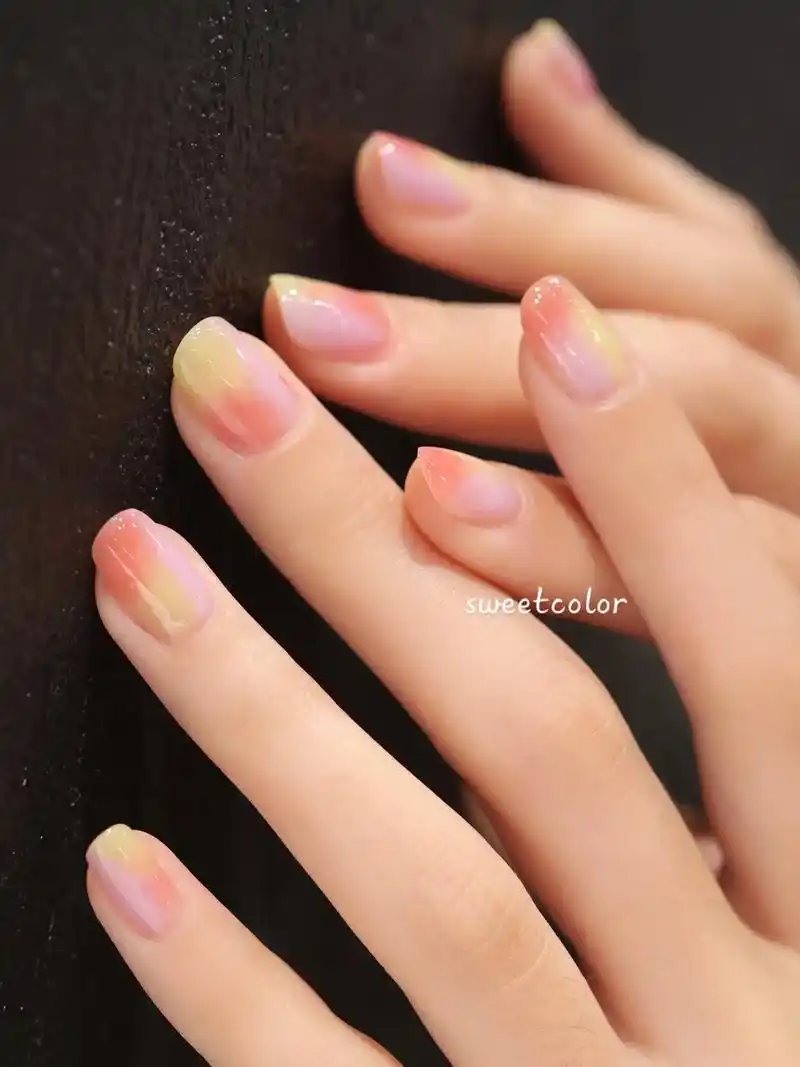 莫奈花园78入春温柔晕染渐变甲.