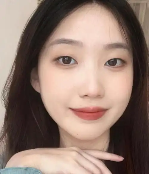 单眼皮的女生应该怎样画眼妆?图5