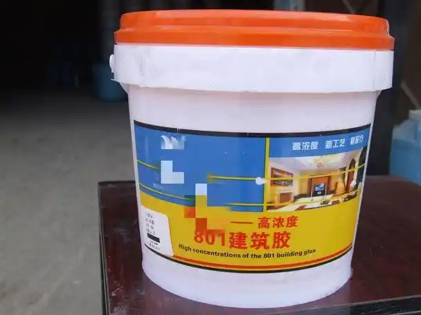 刮腻子能用801胶吗被商家忽悠买了这胶水工人直呼有毒